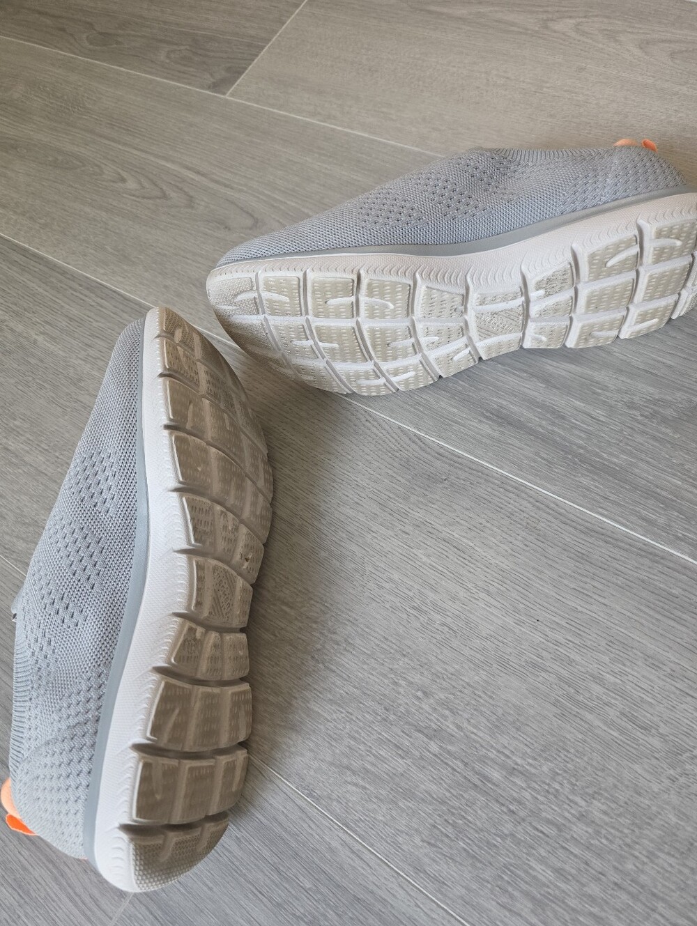 Sketchers Light Gray Slip On Sneakers - Picture 6 of 9
